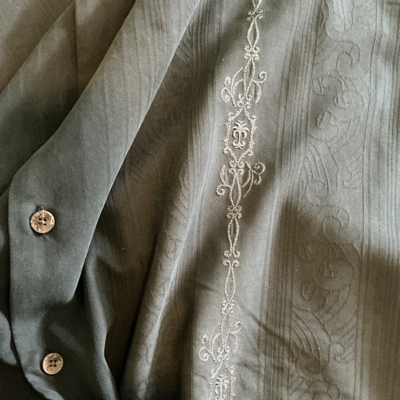 Tommy Bahama Camp Shirt - Picture 2 of 4